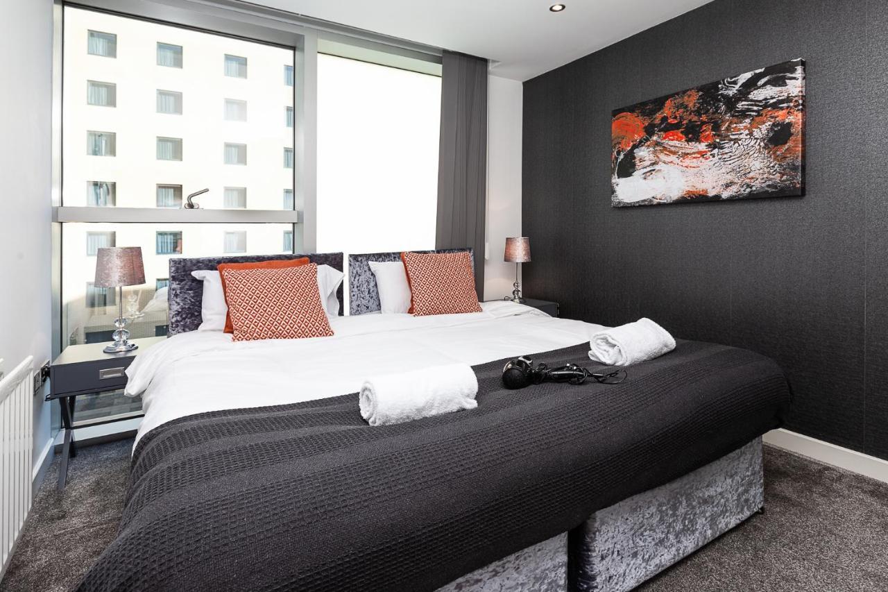 2 Bedroom 2 Bathroom Apartment In Central Milton Keynes With Free Parking And Smart Tv - Contractors, Relocation, Business Travellers Εξωτερικό φωτογραφία