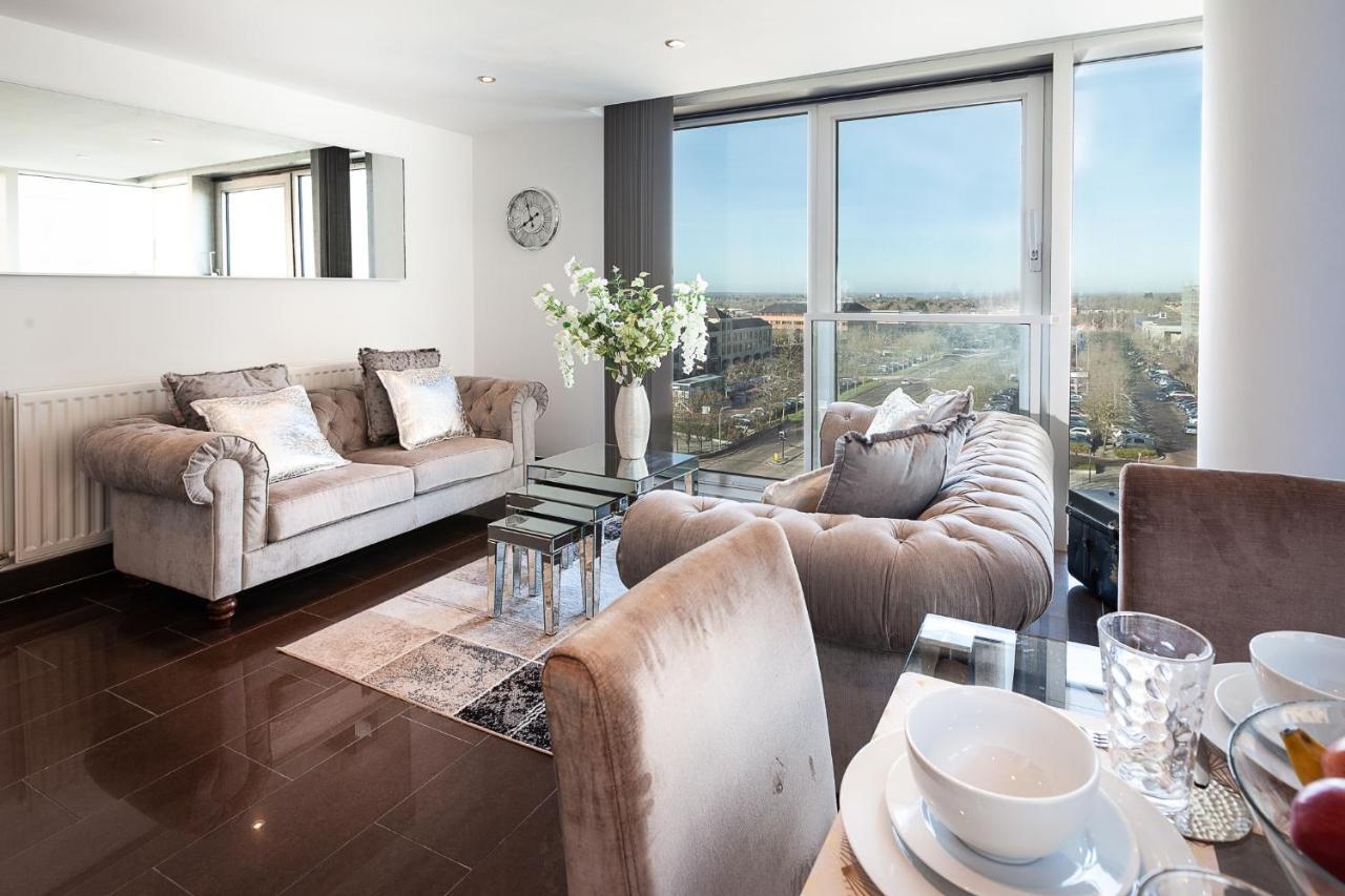 2 Bedroom 2 Bathroom Apartment In Central Milton Keynes With Free Parking And Smart Tv - Contractors, Relocation, Business Travellers Εξωτερικό φωτογραφία