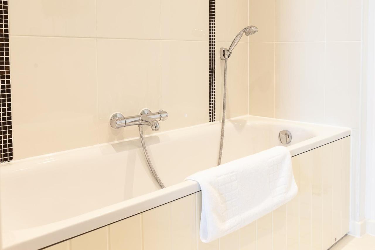 2 Bedroom 2 Bathroom Apartment In Central Milton Keynes With Free Parking And Smart Tv - Contractors, Relocation, Business Travellers Εξωτερικό φωτογραφία