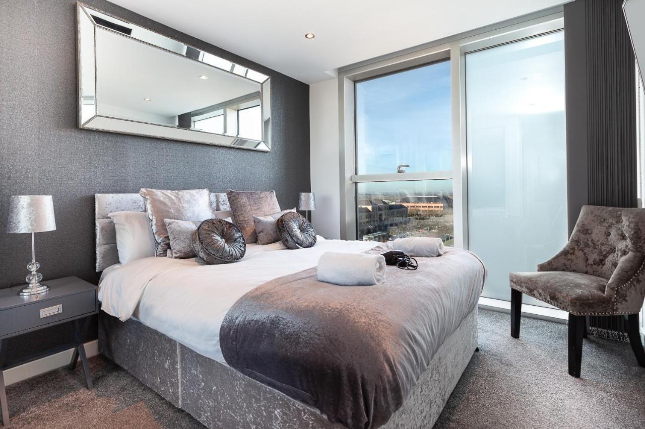 2 Bedroom 2 Bathroom Apartment In Central Milton Keynes With Free Parking And Smart Tv - Contractors, Relocation, Business Travellers Εξωτερικό φωτογραφία