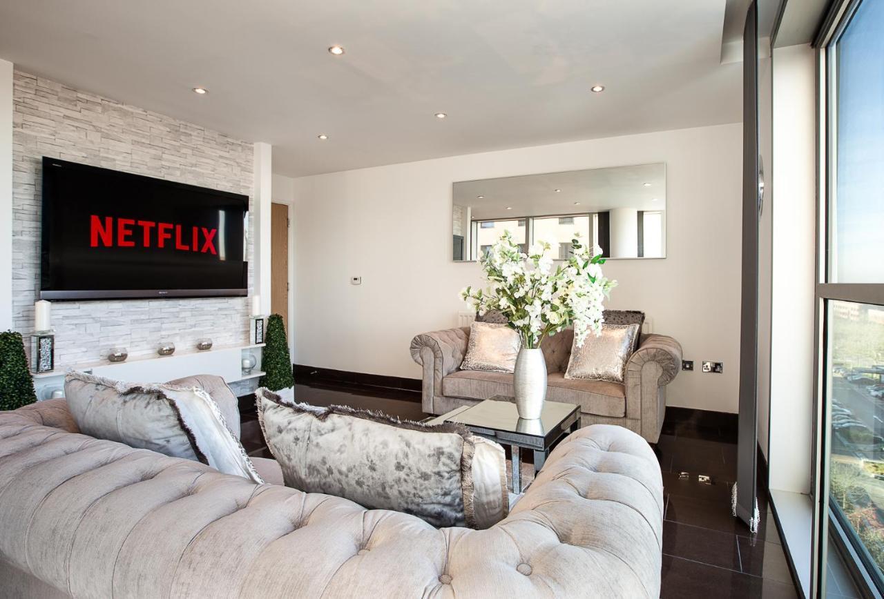 2 Bedroom 2 Bathroom Apartment In Central Milton Keynes With Free Parking And Smart Tv - Contractors, Relocation, Business Travellers Εξωτερικό φωτογραφία
