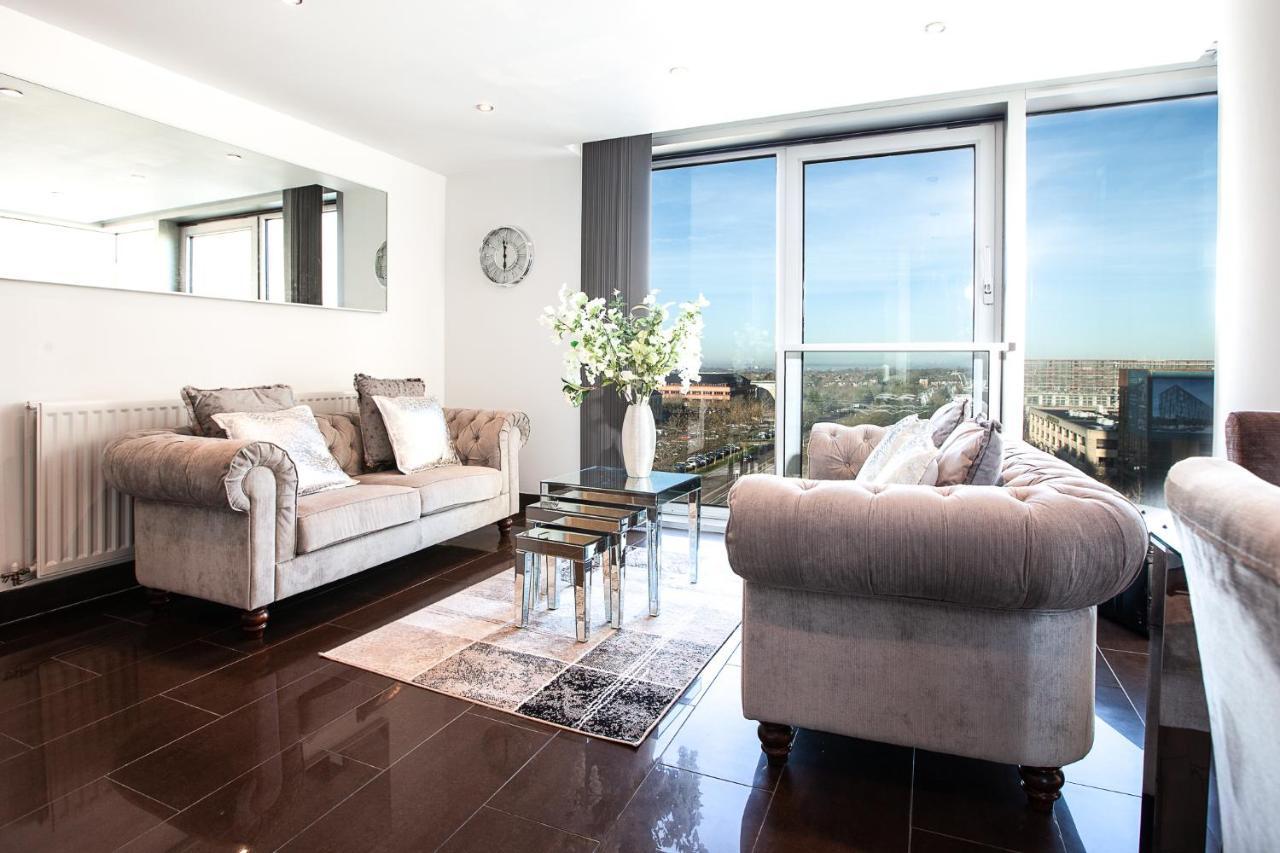 2 Bedroom 2 Bathroom Apartment In Central Milton Keynes With Free Parking And Smart Tv - Contractors, Relocation, Business Travellers Εξωτερικό φωτογραφία